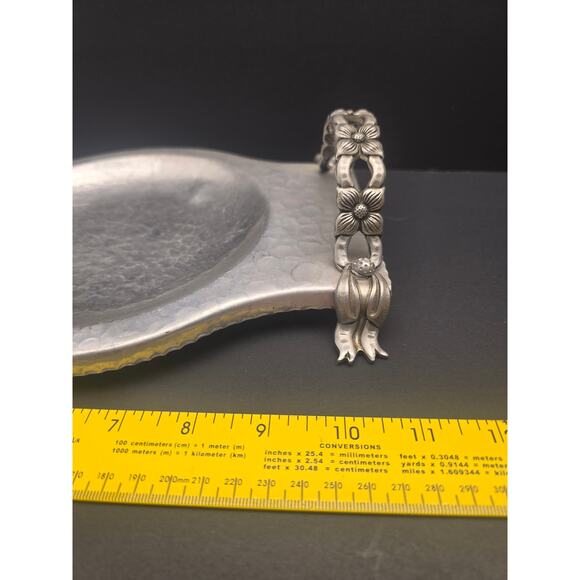 Edward Kent Antique hammered silverplate covered dish /tray marked “440” - Picture 7 of 7